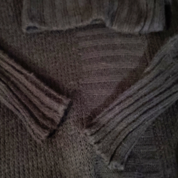 CHANNA Oversized Tunic Sweater Size L/Xl - Picture 9 of 11